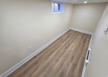 For Lease - 51 Dearbourne Avenue Unit# Bsmt, Toronto, Ontario - Photo 5