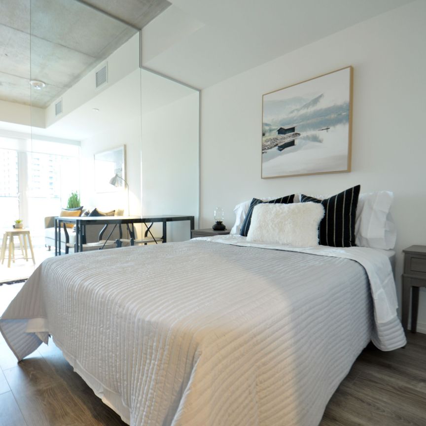 For Lease - 8 Hillsdale Avenue Unit# 622, Toronto, Ontario - Photo 1