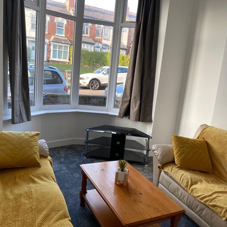 Room in a Shared House, Minstead Road, B24 - Photo 1