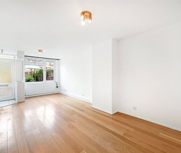 More Close, London, W14 maisonette to rent - Photo 1