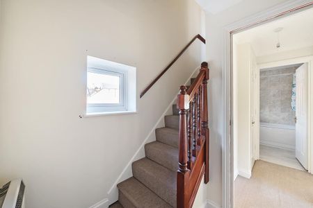 3 bedroom apartment to rent - Photo 3