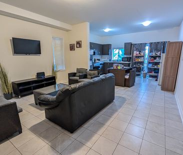 **ALL UTILITIES INCLUDED** Student Room For Rent in St. Catharines!! - Photo 3