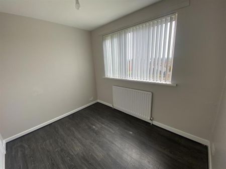 25 Hamilton Gardens, Lisburn, BT28 2BD - Photo 5