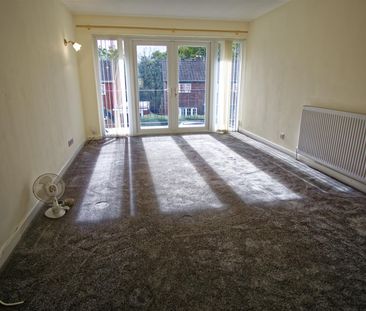 2 Bed Flat to Let on Spinney Brow,Preston - Photo 3