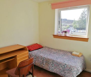 Room in a Shared Flat, Leyden Court, G20 - Photo 4