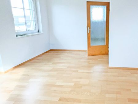 Komfortable 2-Zimmer-Wohnung mit Balkon und Kellerabteil! - Photo 4