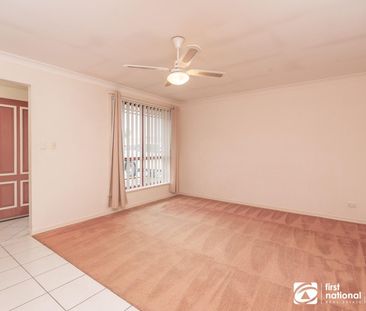 QUIET CENTRAL LIVING - Photo 2