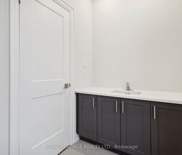 Townhouse For Lease | E8147426 - Photo 3