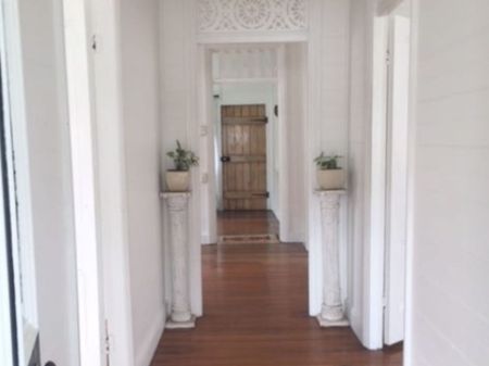 Classic Character Home - Photo 3