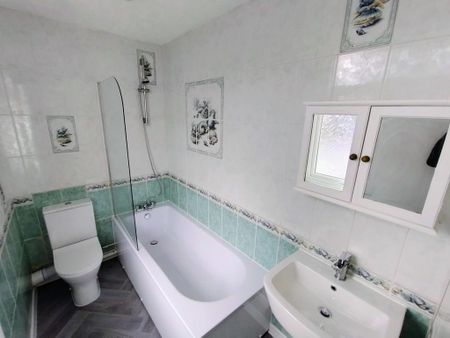 2 bedroom semi-detached house to rent - Photo 5