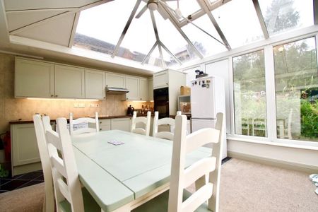 2 bedroom ground floor flat to rent - Photo 4