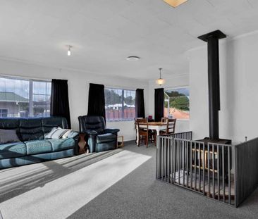 HIGHLANDS PARK - 4 BEDROOMS - Photo 2