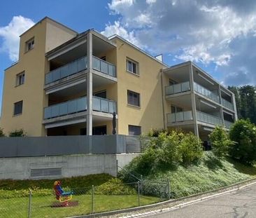 Moderne und helle Wohnung mit grossem Balkon - Foto 1