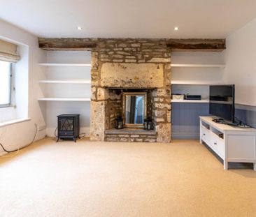 2 bedroom cottage to rent - Photo 2