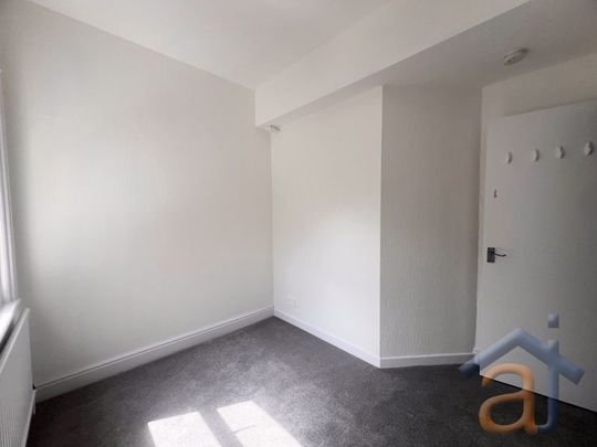 To Let – St Lukes Road, Southport – Recently Refurbished - Photo 1