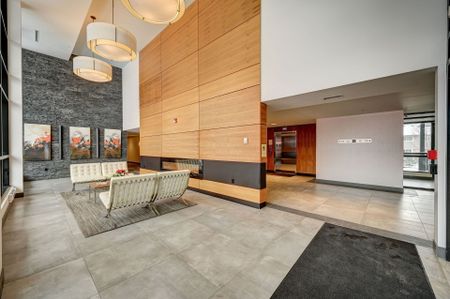 For Lease - 3170 Erin Mills Parkway Unit# 405, Mississauga, Ontario - Photo 2