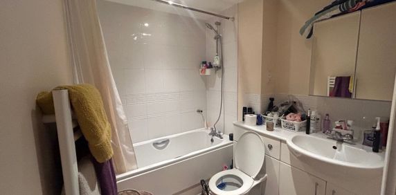 Loates Lane - Photo 2