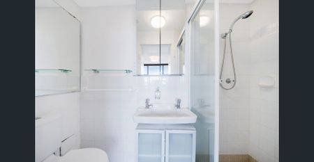 Harbourview Haven in the Heart of North Sydney - Photo 5