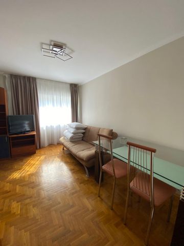 Apartament 4 camere, decomandat, 110 mp, zona Ultracentral - Fotografie 2