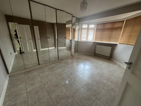 6 bedroom detached house to rent - Photo 5