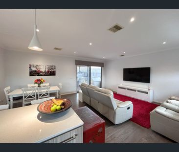 25 Canopy Grove, Cranbourne East, Vic 3977 - Photo 1