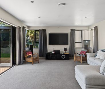 Move-In Ready Comfort on MacDonald Street - Photo 4