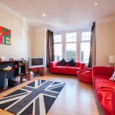 7 Bed - Estcourt Terrace, Headingley, Leeds - Photo 1