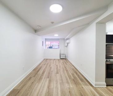 68 Fifteenth ST: Newly renovated studio unit in a small - Photo 3