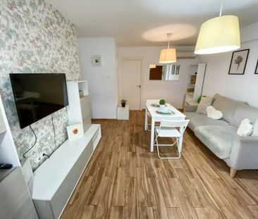 Calle Maestro Arrieta, Sevilla, Andalusia 41010 - Photo 6