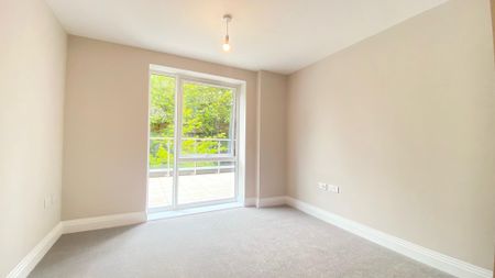 The Colonnade, Maidenhead - Photo 2