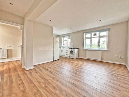 Price £1,850 pcm - Available Now - Unfurnished - Photo 3