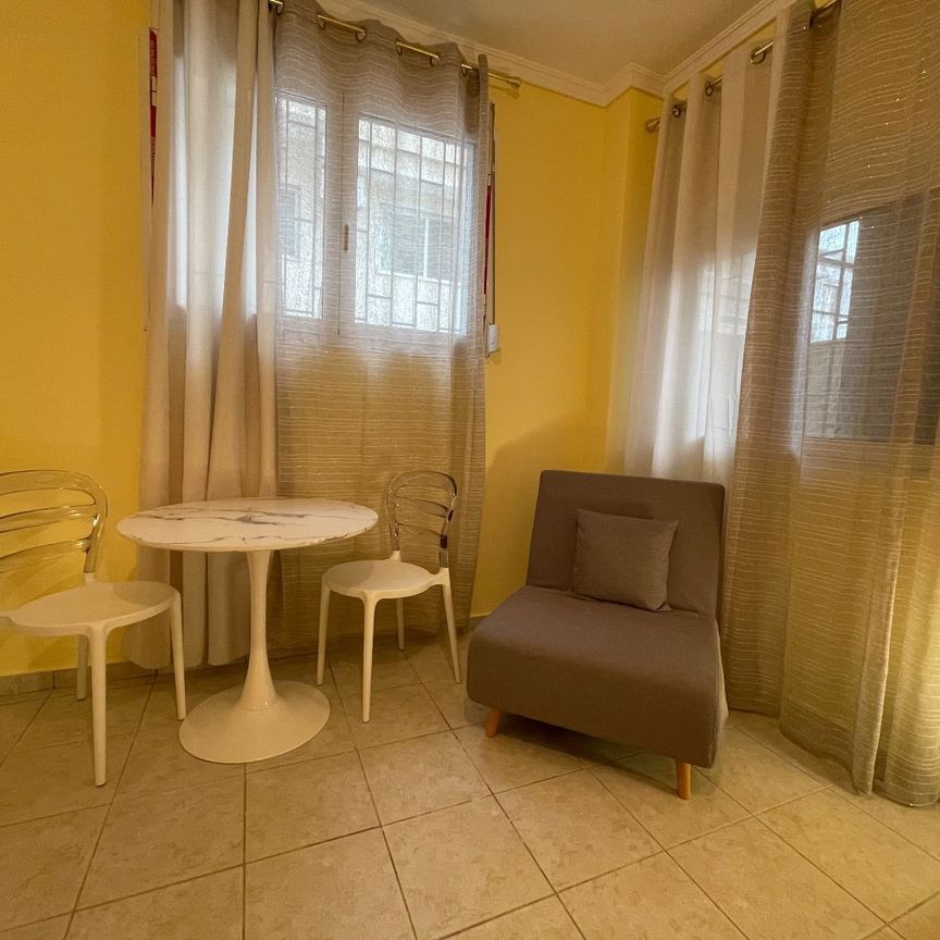 Studio/Γκαρσονιέρα για ενοικίαση Πλατεία Μαβίλη (Αμπελόκηποι - Πεντάγωνο) - Photo 1