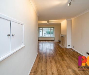 3 bedroom semi-detached house to rent - Photo 2