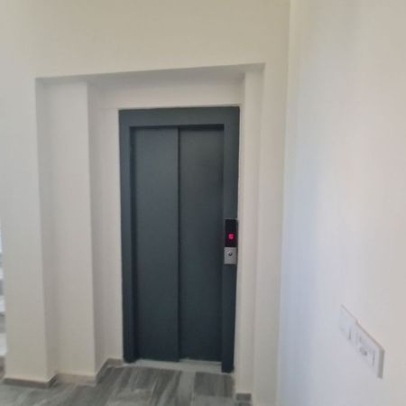 Πολυτελές Νεόδμητο Studio 28 τ.μ. στον 4ο Όροφο με Βεράντα, Αυτόνομη Θέρμανση Φυσικού Αερίου & Κοντά στο Μετρό Αιγάλεω, € 630, 28 τ.μ. - Φωτογραφία 2