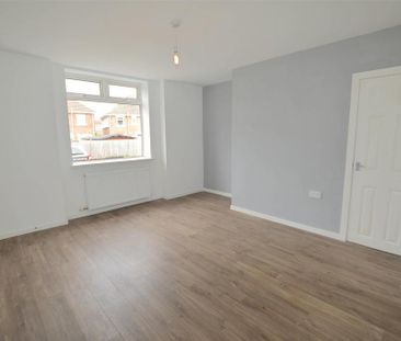 4 bedroom terraced house to rent - Photo 2