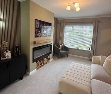 3 bedroom detached house to rent - Photo 2
