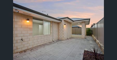 🌿 Big, Beautiful & Ready Now – 4x3 + Theatre in Tranquil Karnup! - Photo 4