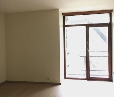 Instapklaar appartement met 2 slaapkamers te Genk Centrum - Photo 2