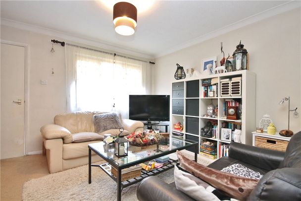 Shortwood Common, Staines-upon-Thames, Surrey, TW18 4NS - Photo 1