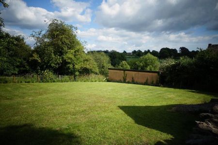 3 bedroom detached house to rent - Photo 4