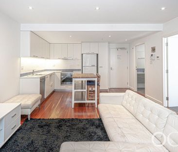 OPEN THE DOOR TO 'UNO' – CITY CENTRE LIVING AT ITS BEST - Photo 1