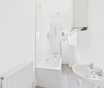 Room 1, Flat 2 50 St Georges Street, Cheltenham - Photo 5
