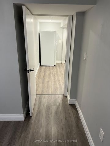 For Lease - 27 Tansley Avenue Unit# Bsmt, Toronto, Ontario - Photo 3