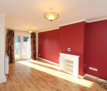 Abercorn Road, Mill Hill, London, NW7 - Photo 2