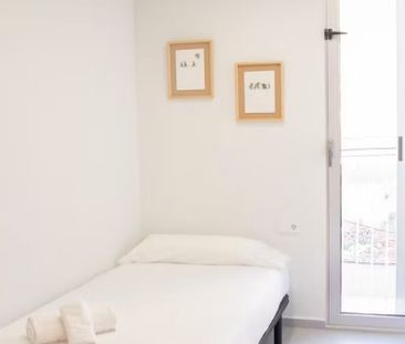 Calle Mariano Cuber, Valencia, Valencian Community 46011 - Photo 4