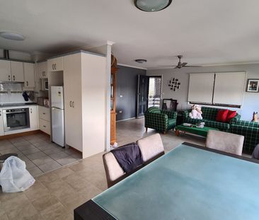 Quiet Neighbourhood! - Photo 6