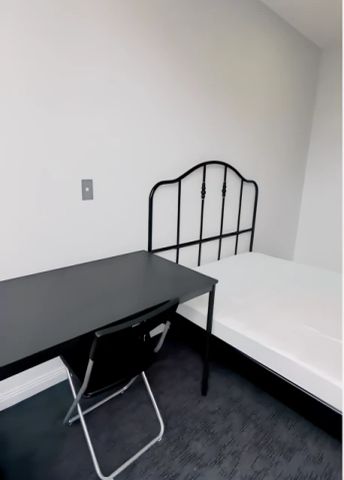 8 Studio Dr, Sydney - Photo 2