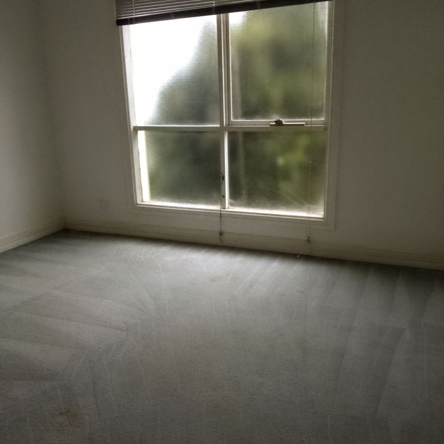 Williamstown North - Photo 1