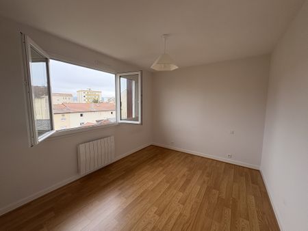 Location Appartement 3 pièces 77m² LA TALAUDIERE 42350 - Photo 3