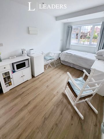 1 bedroom room to rent Fairhaven Road, West Mersea, CO5 - Photo 3
